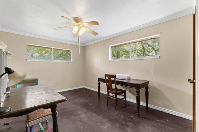 602 Greenbriar Avenue, Keene, TX 76059