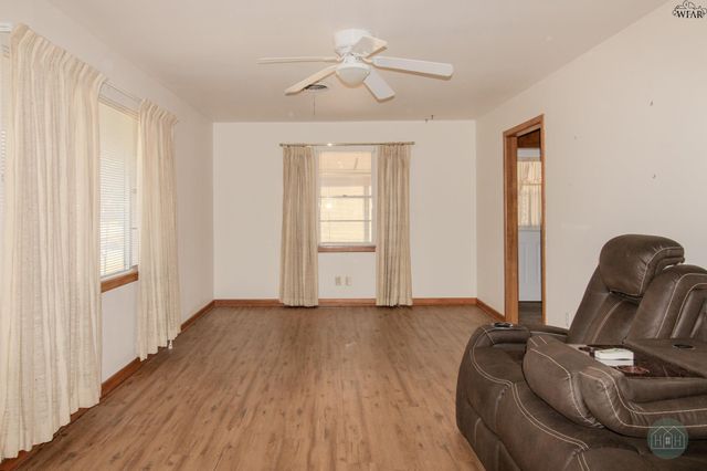 2728 CUMBERLAND STREET, Vernon, TX 76384