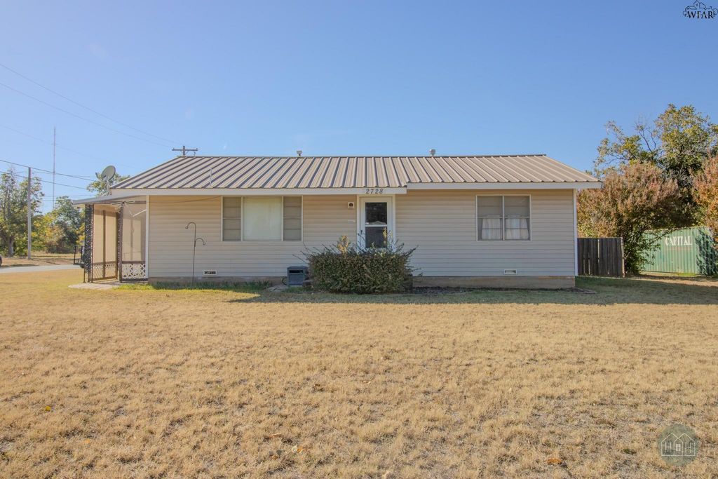 2728 CUMBERLAND STREET, Vernon, TX 76384