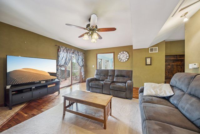 27884 W Riverside Drive, Antioch, IL 60002