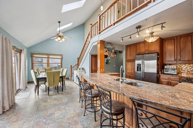 27884 W Riverside Drive, Antioch, IL 60002