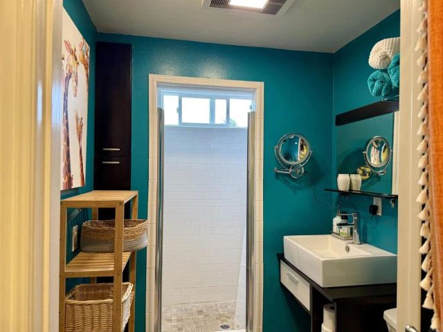 Address unavailable.