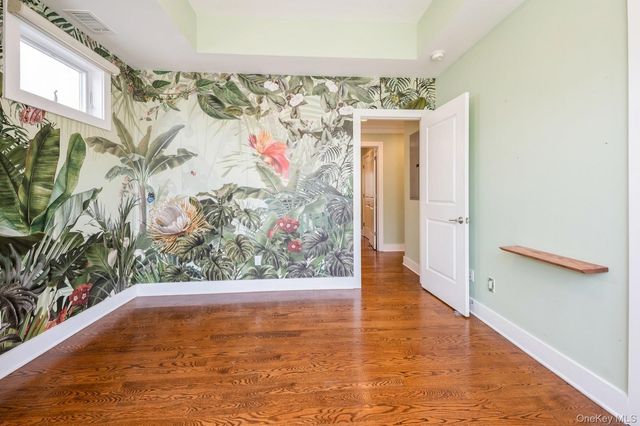 13 Island Point 13, Bronx, NY 10464