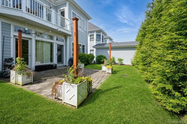 13 Island Point 13, Bronx, NY 10464