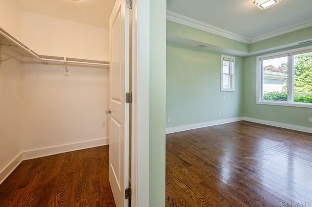 13 Island Point 13, Bronx, NY 10464