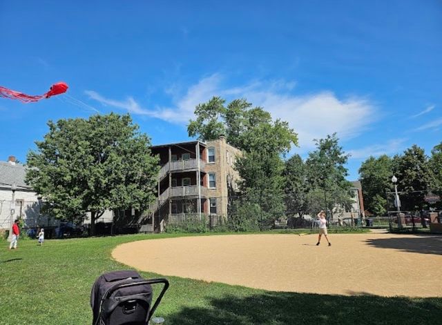 1758 N Rockwell Street, Chicago, IL 60647