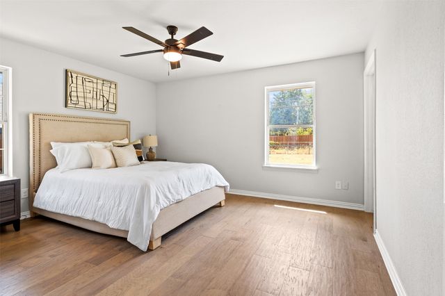 2914 Barnes Bridge Road, Dallas, TX 75228
