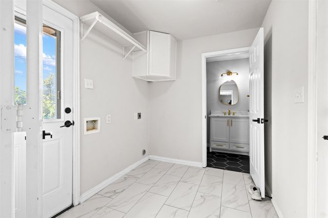 2914 Barnes Bridge Road, Dallas, TX 75228