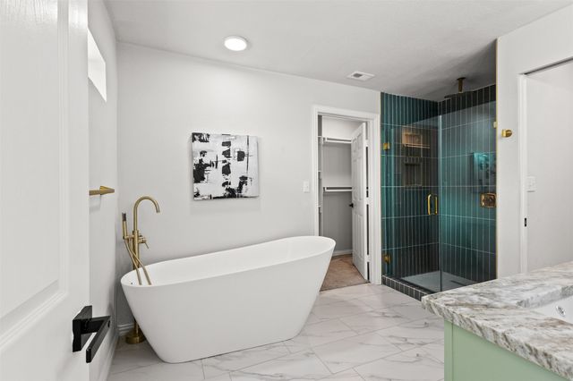 2914 Barnes Bridge Road, Dallas, TX 75228