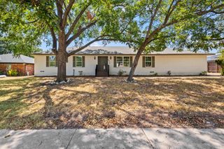 2914 Barnes Bridge Road, Dallas, TX 75228