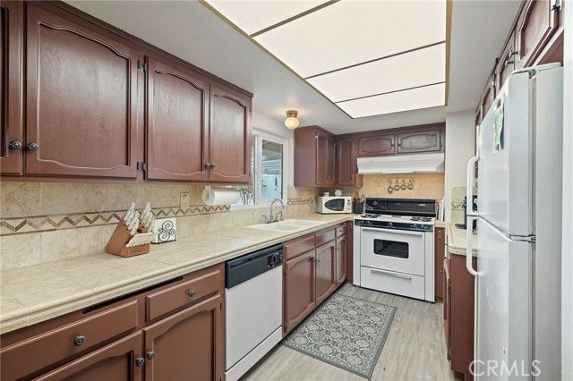 2428 Santa Clara, Fullerton, CA 92831