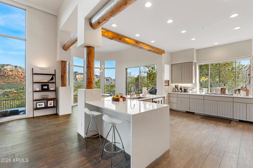 Image 10 of property listing at 215 CALLE FRANCESCA --, Sedona, AZ 86336
