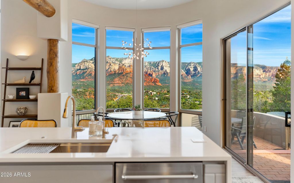 Image 14 of property listing at 215 CALLE FRANCESCA --, Sedona, AZ 86336