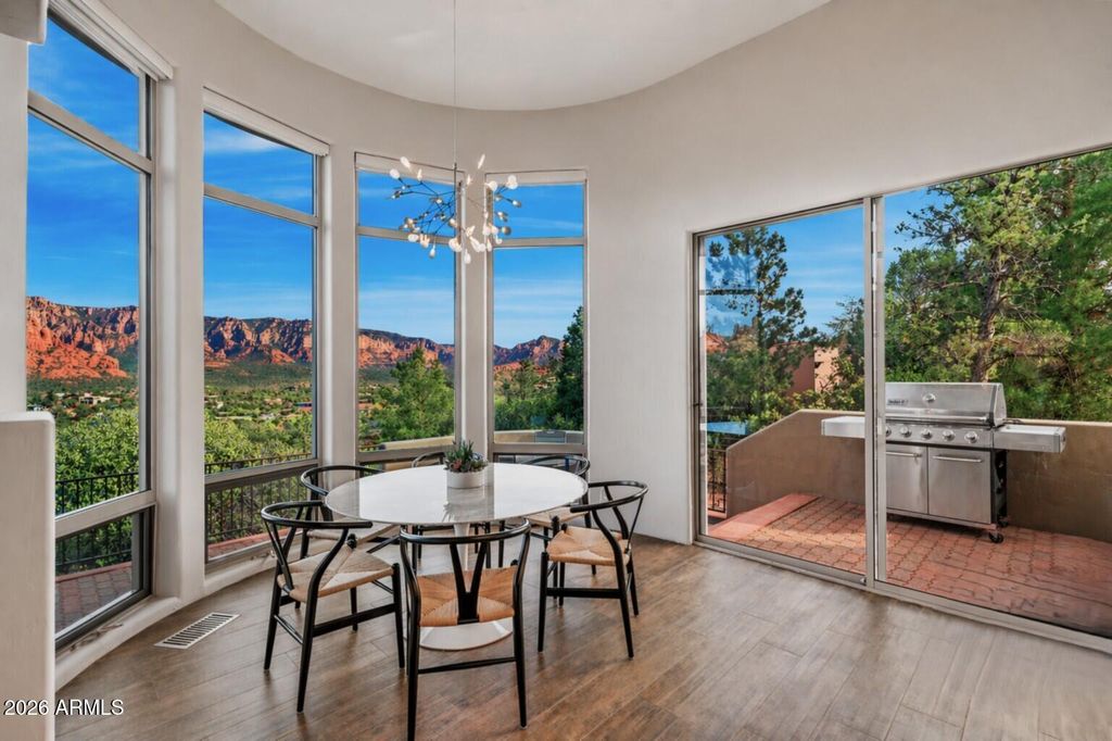 Image 18 of property listing at 215 CALLE FRANCESCA --, Sedona, AZ 86336