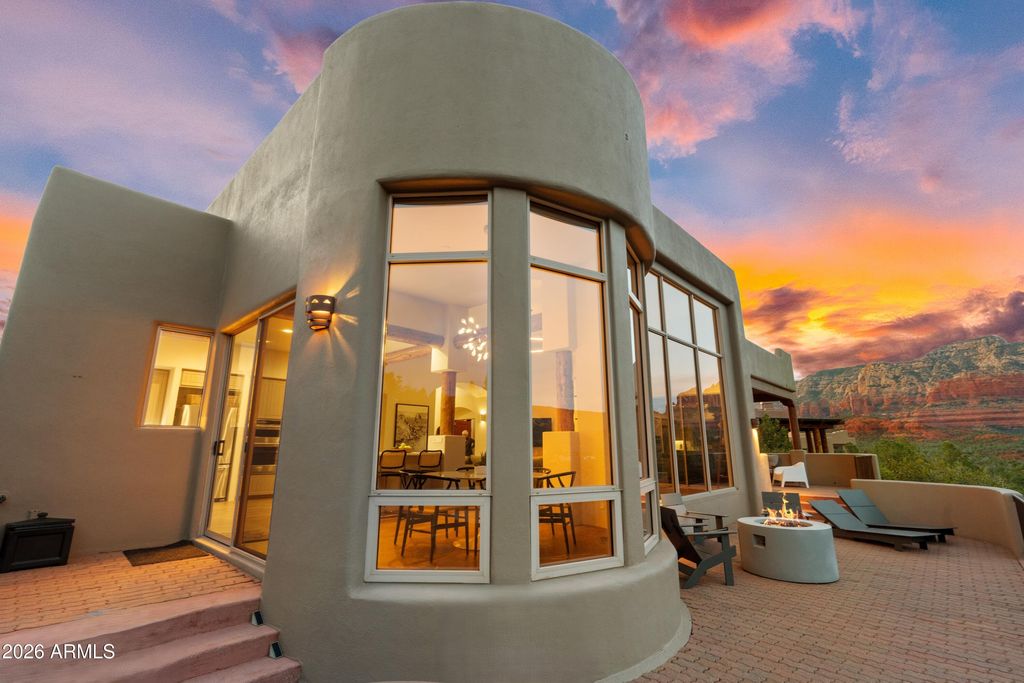 Image 19 of property listing at 215 CALLE FRANCESCA --, Sedona, AZ 86336