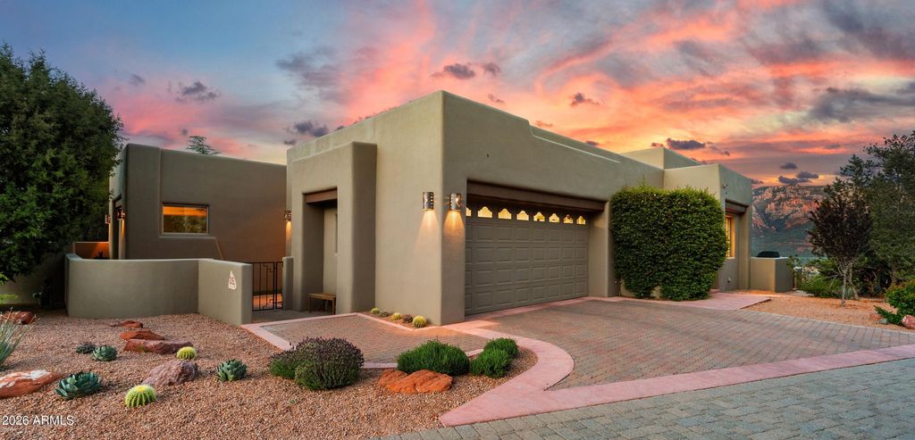 Image 3 of property listing at 215 CALLE FRANCESCA --, Sedona, AZ 86336