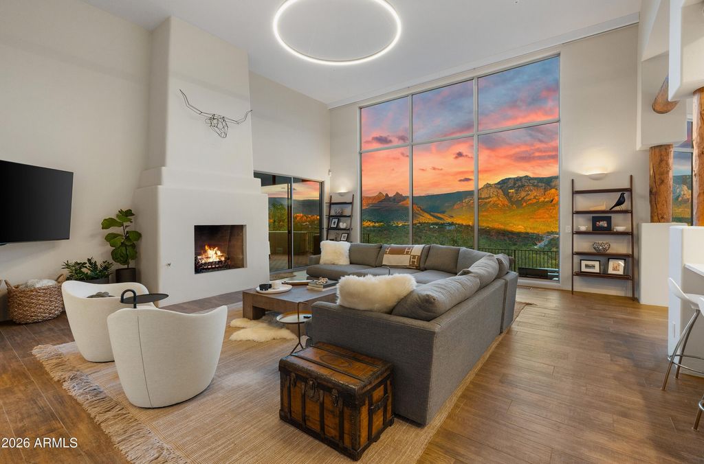 Image 7 of property listing at 215 CALLE FRANCESCA --, Sedona, AZ 86336