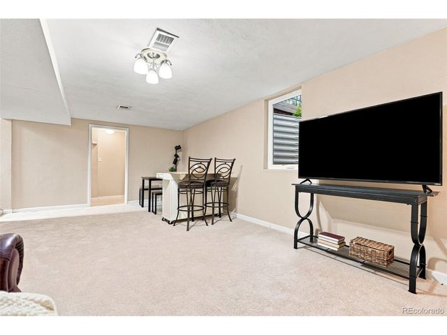 632 N Ogden St, Denver, CO 80218