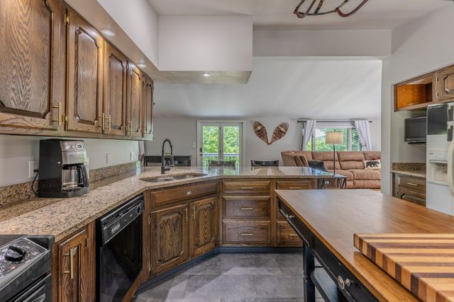 3319 East Hill Road, Andover, VT 05149