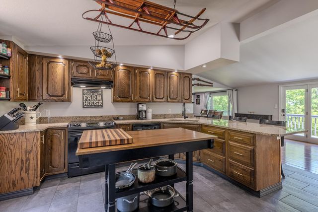 3319 East Hill Road, Andover, VT 05149