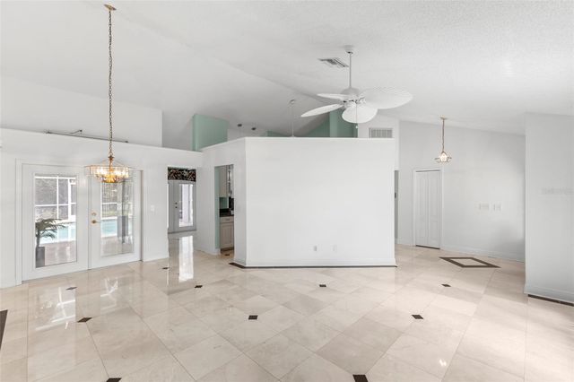 1404 OXFORDSHIRE COURT, Brandon, FL 33510
