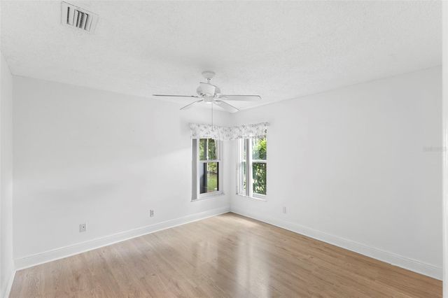 1404 OXFORDSHIRE COURT, Brandon, FL 33510