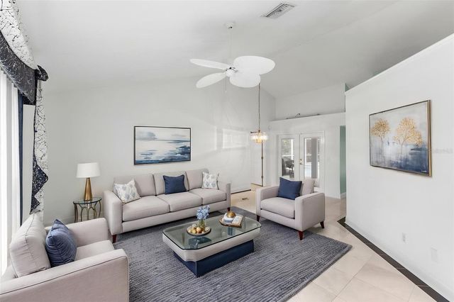 1404 OXFORDSHIRE COURT, Brandon, FL 33510