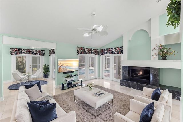 1404 OXFORDSHIRE COURT, Brandon, FL 33510