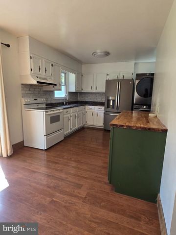 1252 IRON BRIDGE RD, Columbia, PA 17512