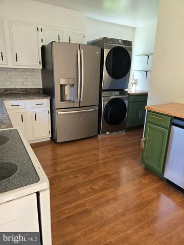 1252 IRON BRIDGE RD, Columbia, PA 17512