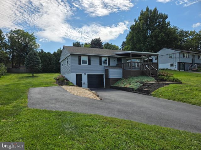 1252 IRON BRIDGE RD, Columbia, PA 17512