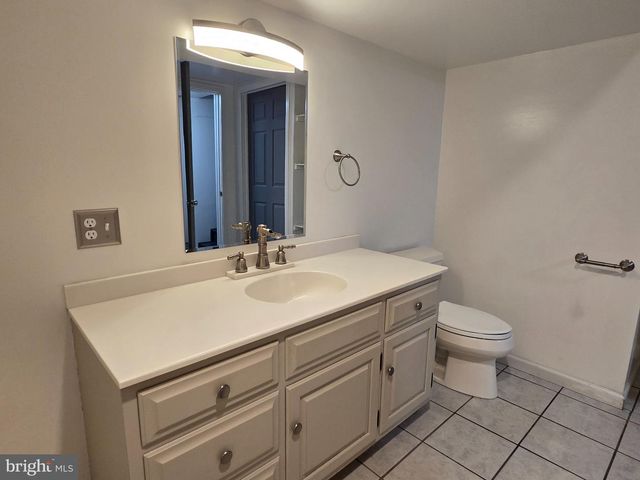 1252 IRON BRIDGE RD, Columbia, PA 17512