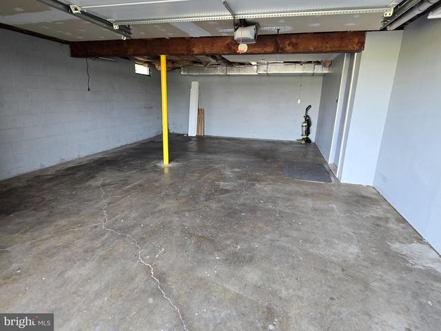 1252 IRON BRIDGE RD, Columbia, PA 17512