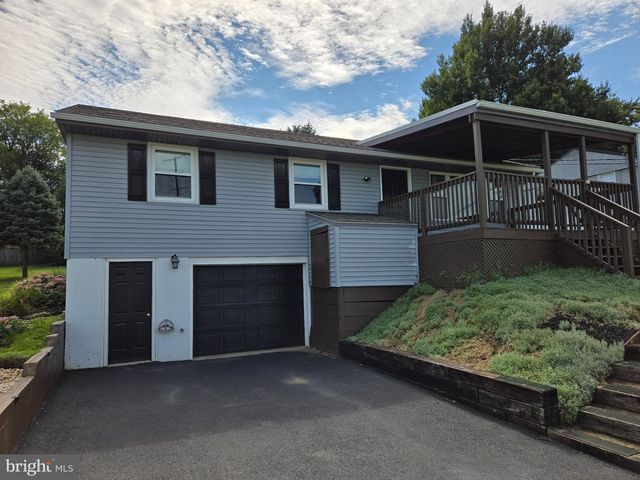 1252 IRON BRIDGE RD, Columbia, PA 17512