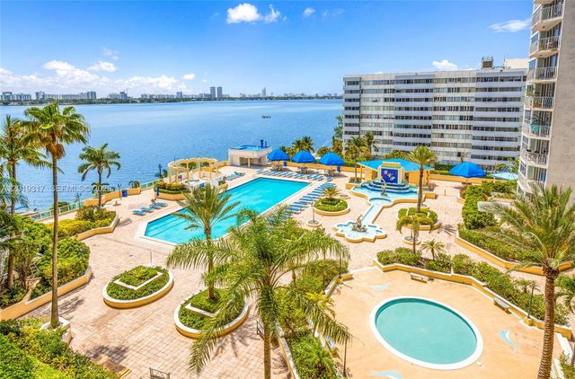 7601 E Treasure Dr 923, North Bay Village, FL 33141