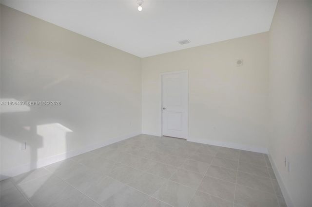 8265 NW 41st St C-406, Doral, FL 33166
