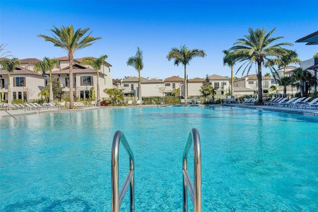 8265 NW 41st St C-406, Doral, FL 33166