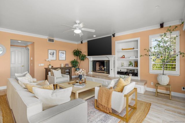 29166 Meadow Glen Way West, Escondido, CA 92026