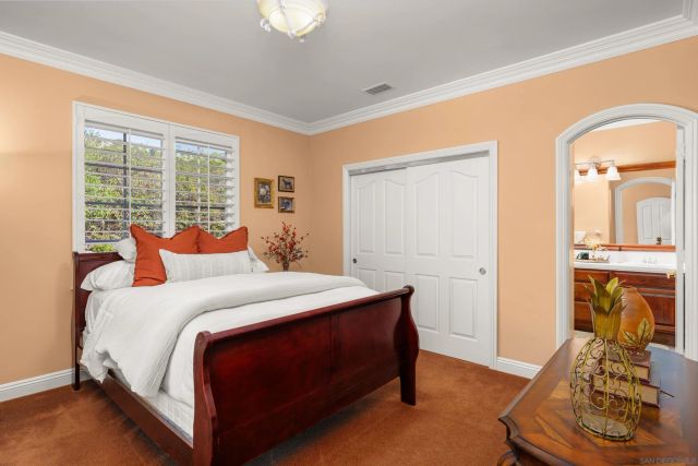 29166 Meadow Glen Way West, Escondido, CA 92026