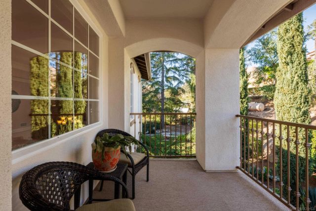 29166 Meadow Glen Way West, Escondido, CA 92026