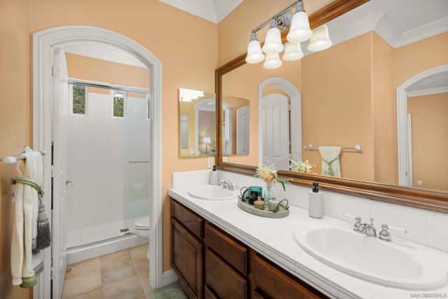 29166 Meadow Glen Way West, Escondido, CA 92026