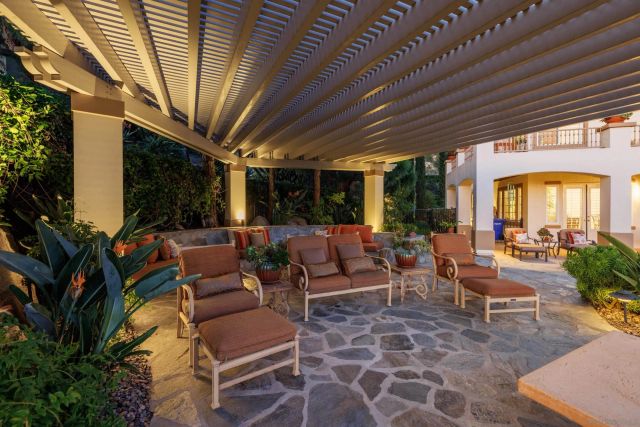 29166 Meadow Glen Way West, Escondido, CA 92026