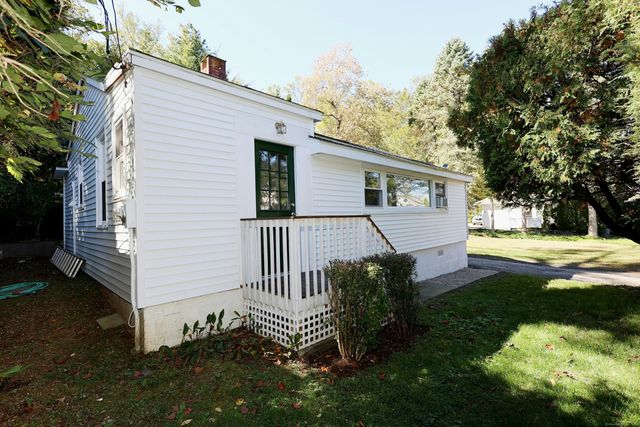 213 Mamanasco Road, Ridgefield, CT 06877