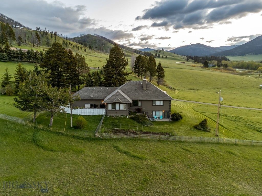 10423 Bridger Canyon Road, Bozeman, MT 59715 photo 43
