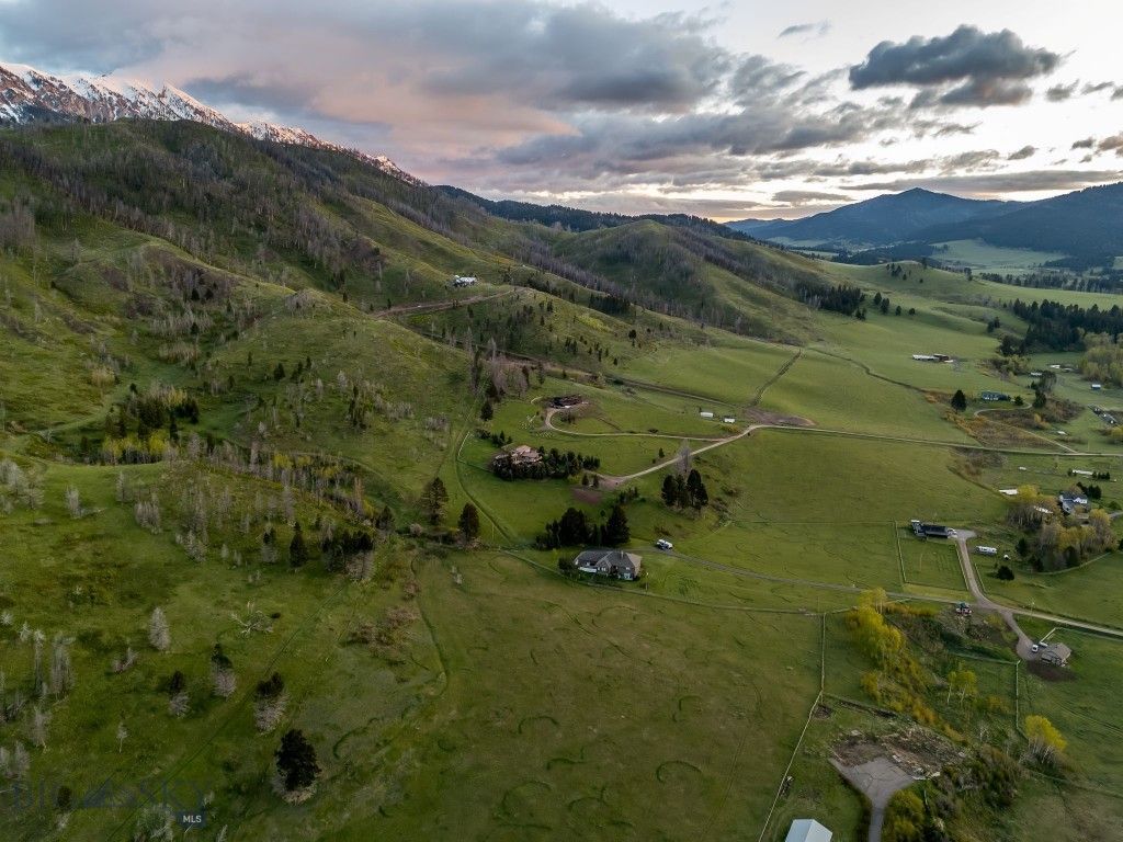 10423 Bridger Canyon Road, Bozeman, MT 59715 photo 44
