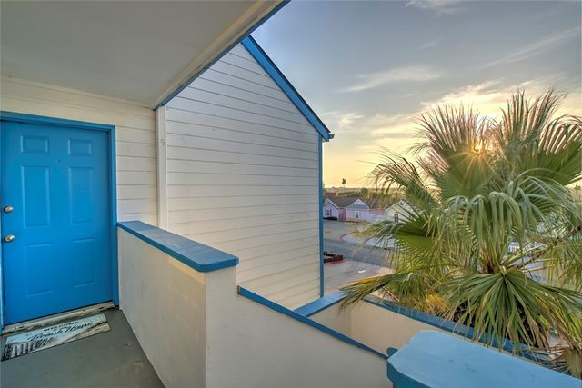 14434 Cabana E 319, Corpus Christi, TX 78418