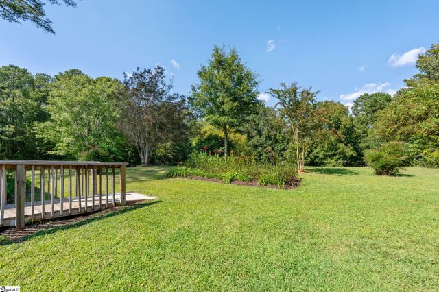 518 Mckittrick Bridge Road, Fountain Inn, SC 29644