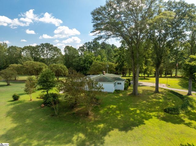 518 Mckittrick Bridge Road, Fountain Inn, SC 29644