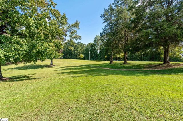 518 Mckittrick Bridge Road, Fountain Inn, SC 29644