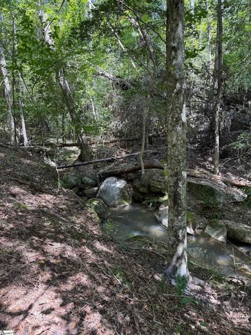 518 Mckittrick Bridge Road, Fountain Inn, SC 29644